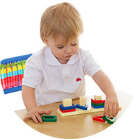 Детям следует начинать изучать математику как можно раньше, так как эти занятия влияют на физическое развитие мозга ребенка, продуктом которого, в свою очередь, является то, что мы называем интеллектом. 