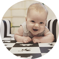 Мы создадим среду, в которой нет необходимости прилагать много усилий, чтобы увидеть, услышать, почувствовать, ребенок станет проявлять свой естественный интерес и приложит усилия, чтобы включить свое зрение, слух и осязание.