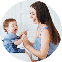 Вы получите представление о том, как окружающий мир воспринимается Вашим новорожденным малышом. Вы почувствуете те трудности и отчаяние, которые испытывают новорожденные. Вооруженные этим знанием, Вы лучше поймете , что нужно Вашему ребенку и чего он хочет, и Вы испытаете радость от осознания того, что создали своему ребенку наилучшие условия для развития. 